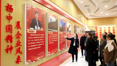 通城县状元广场：“红色商圈”绽放“信仰之花”