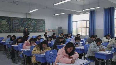 通城县教育局开展2025年义务教育阶段教师专业素养测试