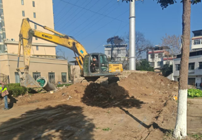 【清洁家园在行动】通城县城市管理综合执法大队开展“清洁家园”百日攻坚行动：破顽疾 焕新颜 共建宜居家园