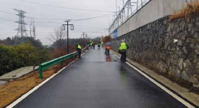 通城县隽水镇铁柱社区：党群携手大扫除 清洁家园迎新春