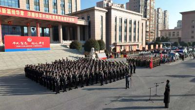 通城县举行庆祝第六个中国人民警察节暨110警察营开放日活动