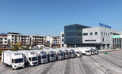 回眸2025｜通城经开投集团：以国企担当 守护校园“舌尖上的安全”