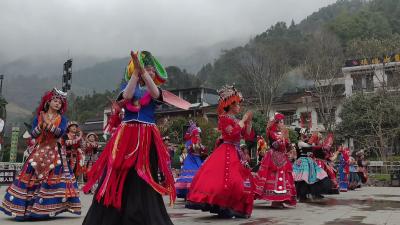 寻瑶赏俗过大年！通城药姑山古瑶村景区春节人气旺 