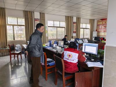 通城县大坪乡压实责任筑牢森林防火安全防线