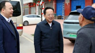 黄建平调研督导“清洁家园”百日攻坚行动并走访慰问困难党员