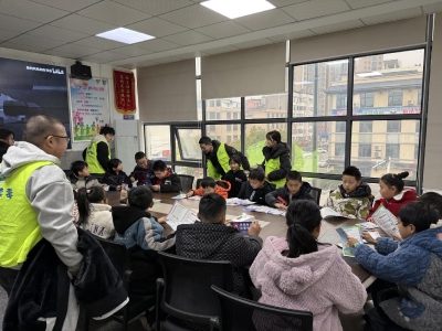 通城县隽水镇雁塔社区组织开展禁毒与防范电信诈骗主题宣传教育活动