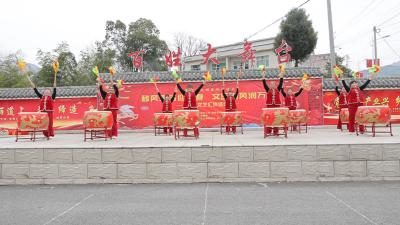 通城县关刀镇道上村：文艺汇演颂新风 移风易俗迎新春