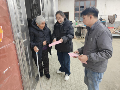 通城县塘湖镇荻田村开展防范一氧化碳中毒宣传活动