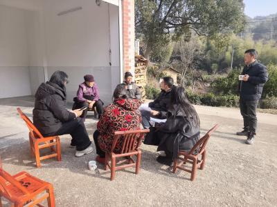 通城县马港镇：沉底入户全覆盖 办实事解民忧 守底线促振兴