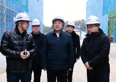 黄建平调研重点项目建设工作