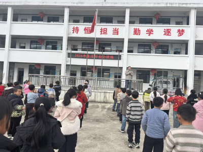 筑牢消防防线 守护校园平安 | 通城县润田小学开展消防安全应急疏散演练活动