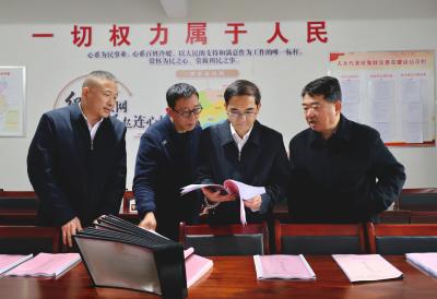 市人大常委会到通城县调研特色淡水产品产业和竹产业及代表行动动员部署工作