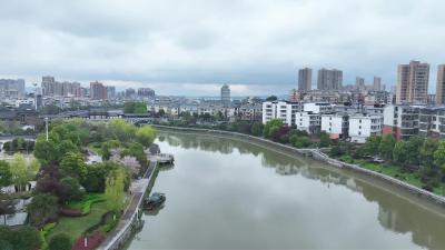 视频-通城县雁塔河畔春色满园 生态美景成群众休闲好去处