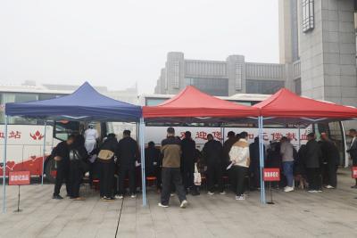 咸宁市首届爱心企业无偿献血活动在通城启动  