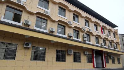 视频-通城县环境卫生服务中心：节前节后“不停歇” 焕新城市“开好局”