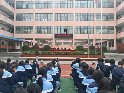 通城县隽水镇城关中学开展法制禁毒宣传活动