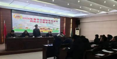 春启新程 安全先行！通城公安为校车驾驶员拧紧新学期“安全弦”