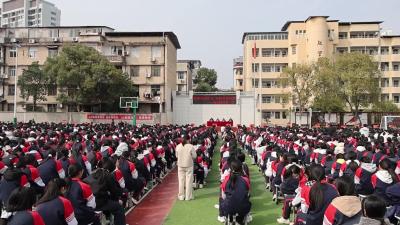 视频-通城县隽水初中开展多彩“开学第一课” 全方位护航新学期 