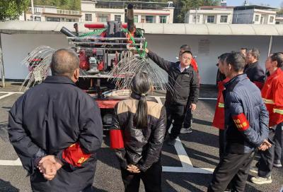 通城县五里镇：实战演练筑防线 森林防火保平安