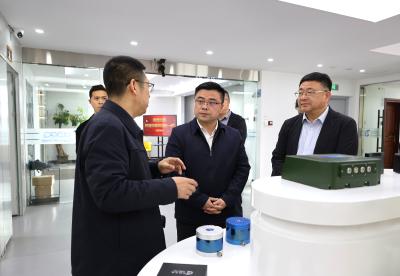 通城县领导率队赴武汉开展招商考察活动  