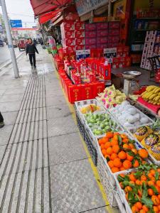 通城县沙堆镇：划黄线规范经营 让集镇“颜值”与“秩序”双提升