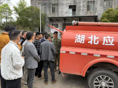 锤炼应急尖兵 筑牢安全防线 | 通城县石南镇组织开展基干民兵消防技能专项培训