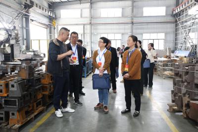 市人大代表到通城县马港镇参加“聚力支点建设·共建平安马港”代表行动