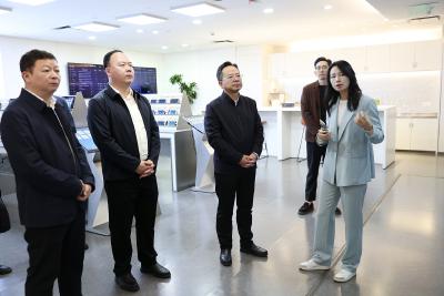 黄建平赴江浙沪地区开展招商考察