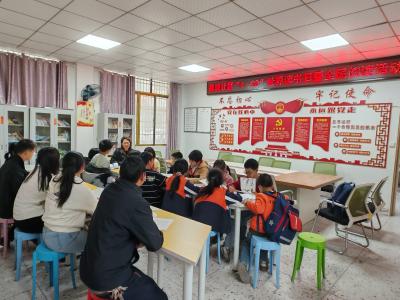 通城县马港镇：书香润童心 实践育新人