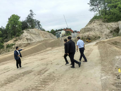 通城县石南镇：大道焕新启新程 同心共筑幸福路