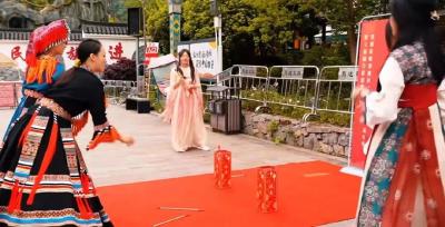 青春“潮”前，志愿“玩”转非遗|团县委组织青年志愿者倾情服务鄂湘赣“非遗+潮玩”嘉年华