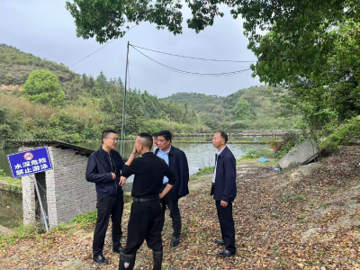 通城县石南镇：激活“尘封”水域 助力集体经济