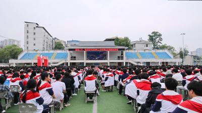 通城二中开展AI时代生涯规划专题讲座