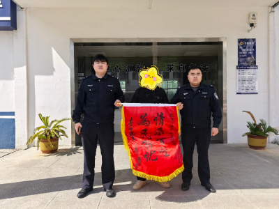 凌晨紧急寻人！通城公安跨地联动 5小时助离家少年平安归家