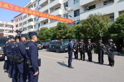 通城县公安局进校园开展反恐演练 警校联动筑牢安全防线