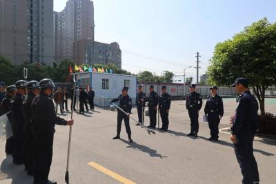 以练筑防！通城公安进校园开展反恐安保专项培训演练