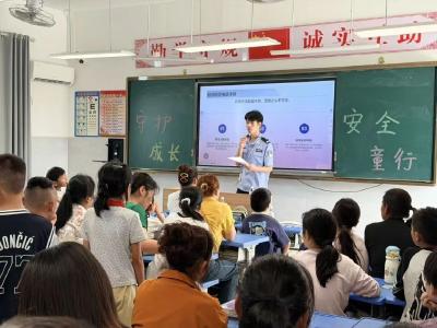 民法典宣传月 | 通城公安法治宣讲进校园 平安守护伴成长