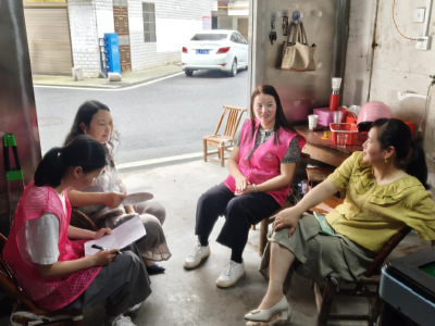 通城县银城社区：上门走访暖心服务 凝聚民族团结合力