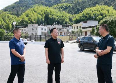 黄建平调研云溪峡谷漂流提档升级项目
