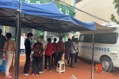 暖心服务聚民心丨通城县隽水镇雁塔社区开展健康义诊活动