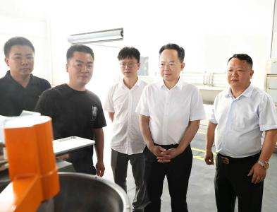 黄建平调研企业生产经营情况﻿  