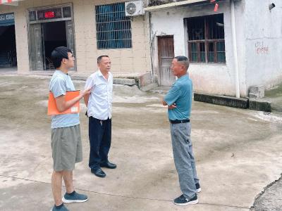 通城县石南镇： 实地核查保精准 惠农补贴暖民心