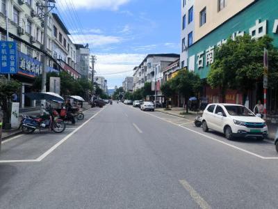 颜值秩序双提升 | 通城县石南镇：353国道集镇路段焕新貌