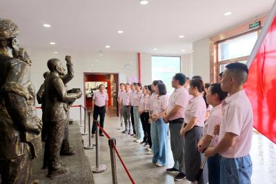 湖北黄袍山绿色产品公司：汲取红色力量 助力绿色发展
