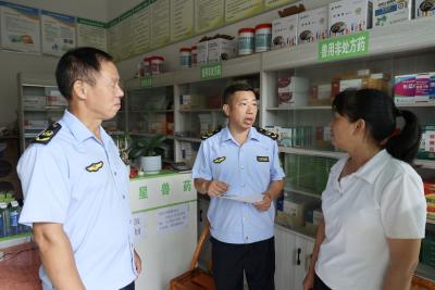 通城县开展禁用兽药专项检查及禁种铲毒集中排查行动  