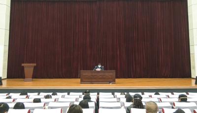 崇阳县第十九届人民代表大会第二次会议召开预备会议
