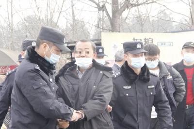 崇阳县法院：“疾风执行”   让群众安心过年