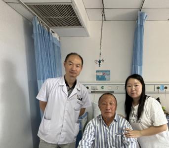 崇阳县人民医院眼科成功为82岁老人开展鼻内镜下泪囊鼻腔造口+置管手术