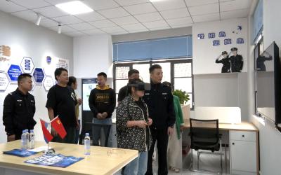 让安防教育“活”起来！崇阳公安民警带你沉浸式“打卡”咸宁市首个安防体验馆
