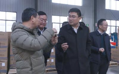听心声问需求解难题 徐望走访调研民营企业